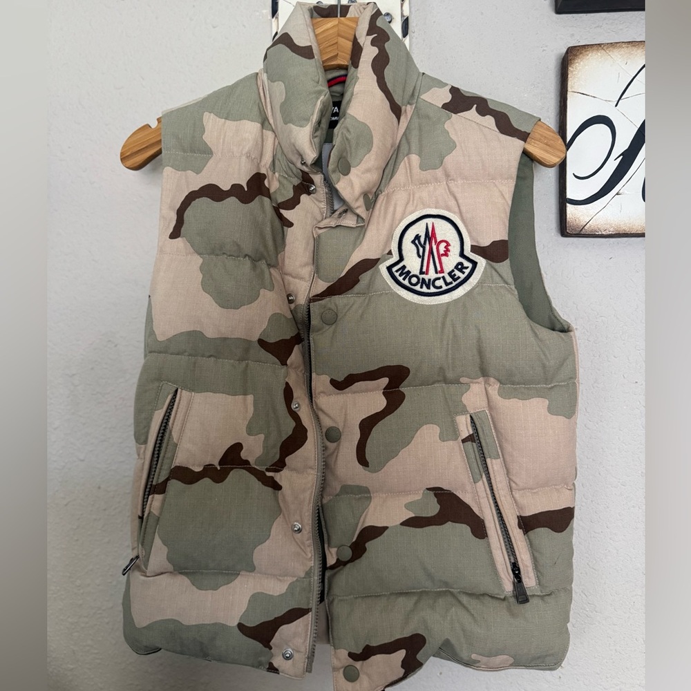 Moncler Camouflage Puffer Vest collab COMMES DE GARÇONS - Picture 9 of 9